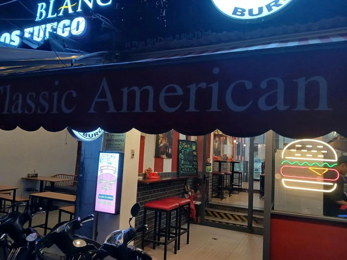 Chuck's Burgers